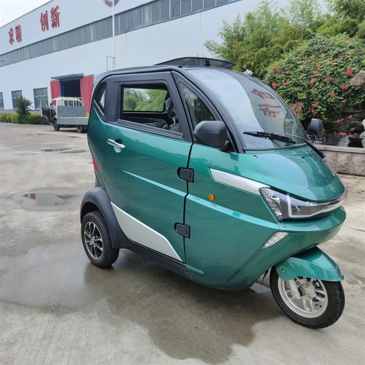 3 Wheel Electro-Tricycle Fast Charging Type Electric Mini Car For Passenger