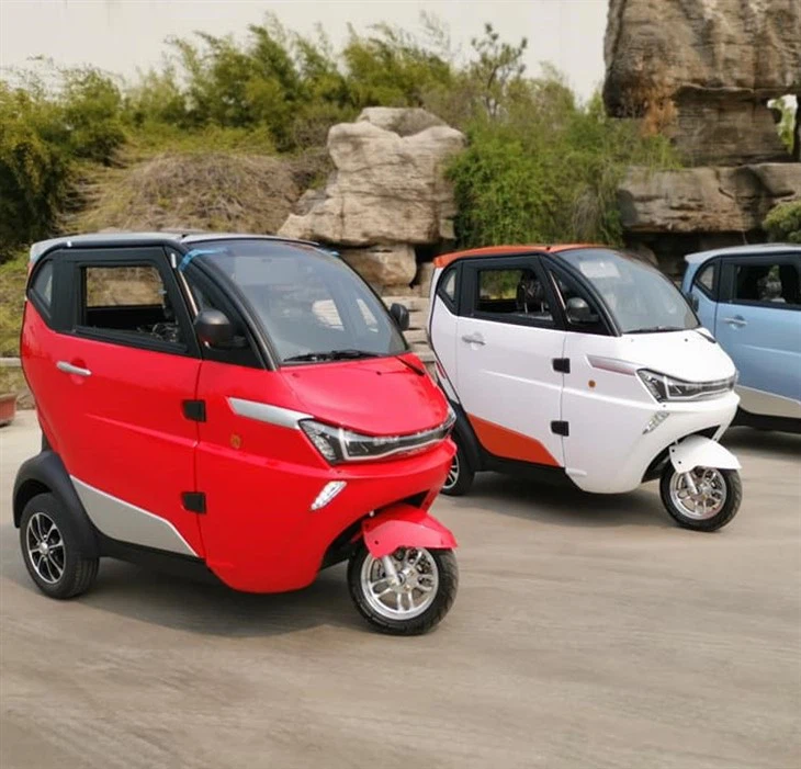 3 Wheel Electro-Tricycle Fast Charging Type Electric Mini Car For Passenger